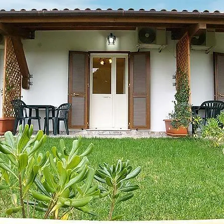 Le Frasche Farm stay *